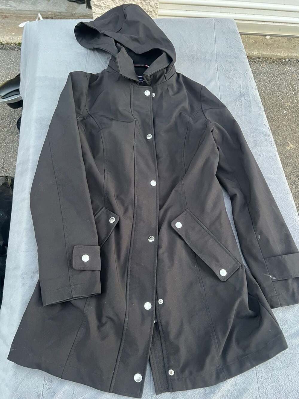 Tommy Hilfiger Softshell Jacket Size XS Black Hooded Rain Coat